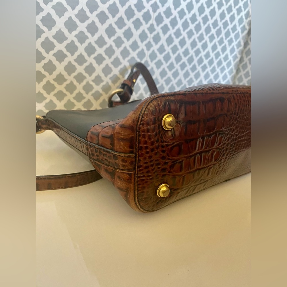 Brahmin Mini Asher GUC - Picture 10 of 11